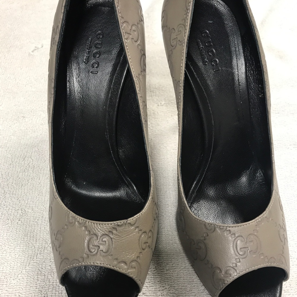 Gucci pumps size 7